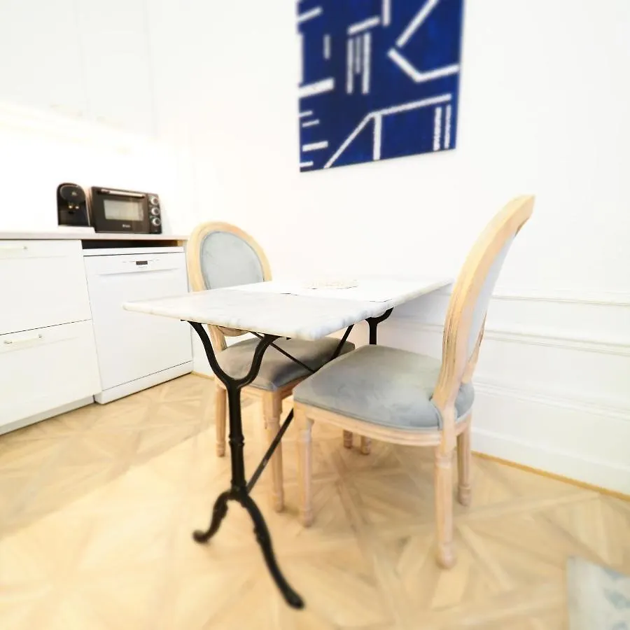 Apartment Le Palais Des Parcs - Chic - Centre Ville - Face Au Parc Vichy France